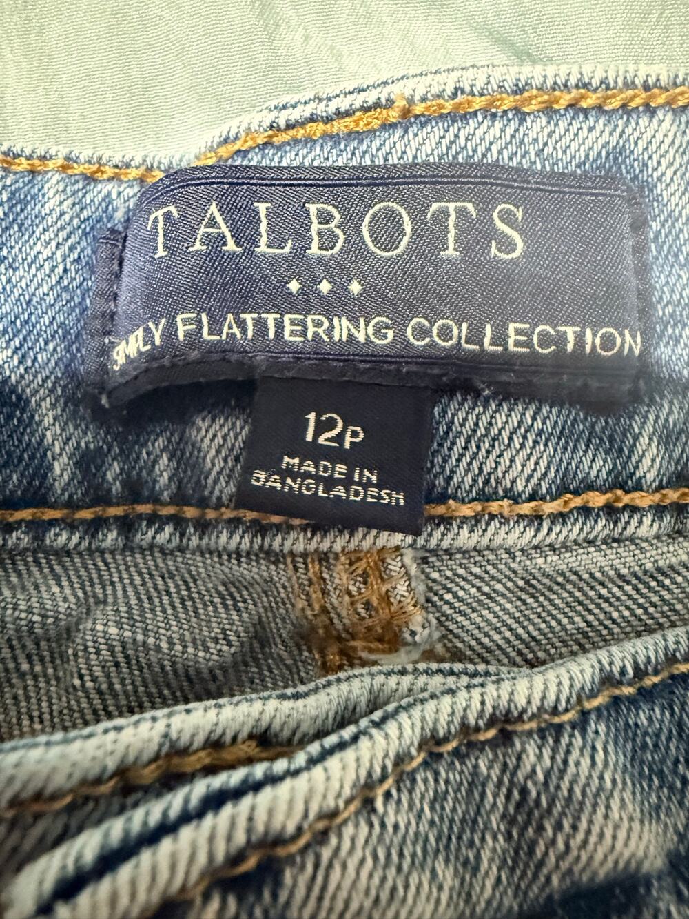 Talbots Simply Flattering Collection Jeans Size 12P excellent condition